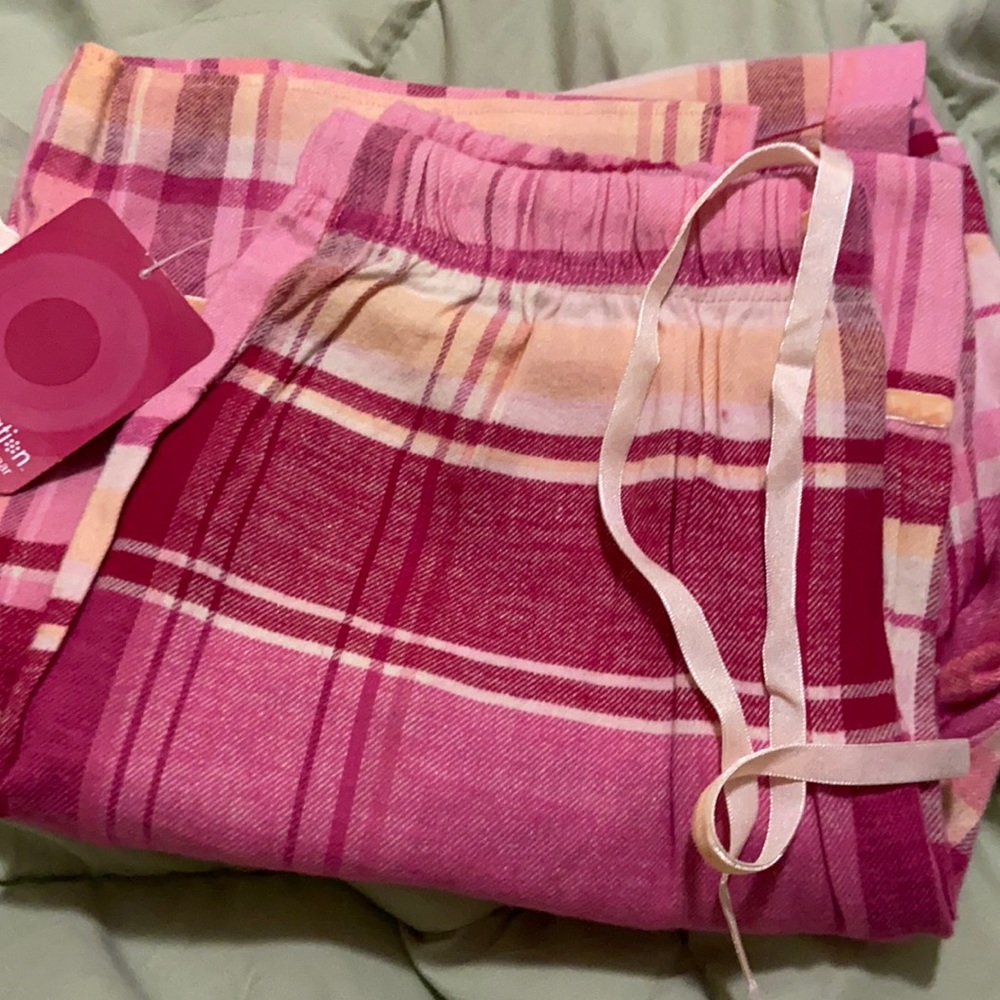 Cute pajama pants!  Size small